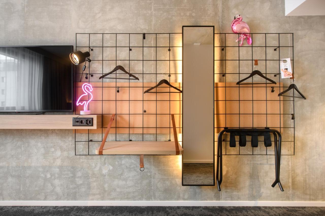 Moxy Sion Hotel Екстериор снимка