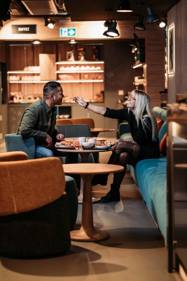 Moxy Sion Hotel Екстериор снимка